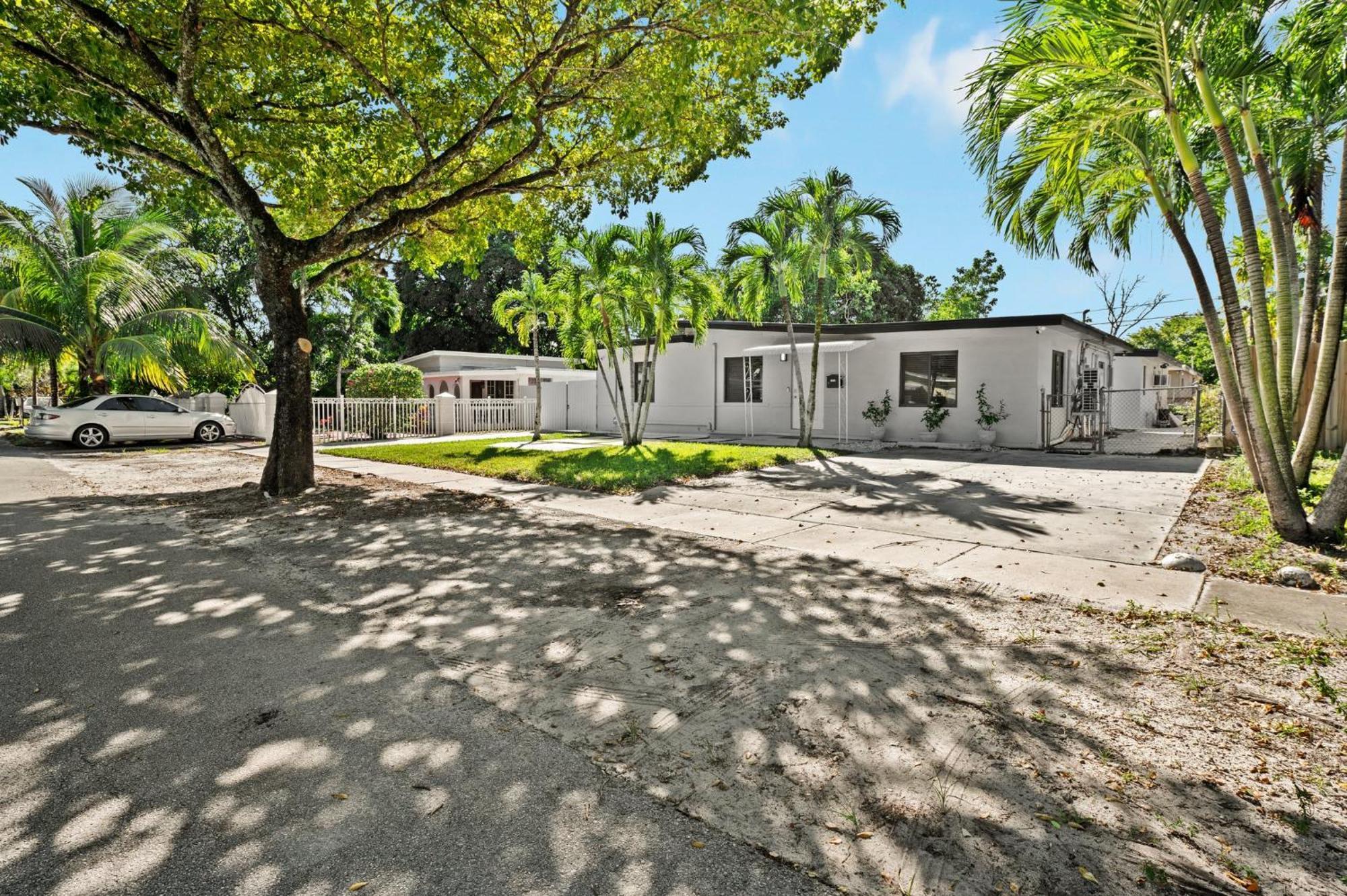 3 Bedroom And 2 Bath North Miami, Florida Exteriér fotografie