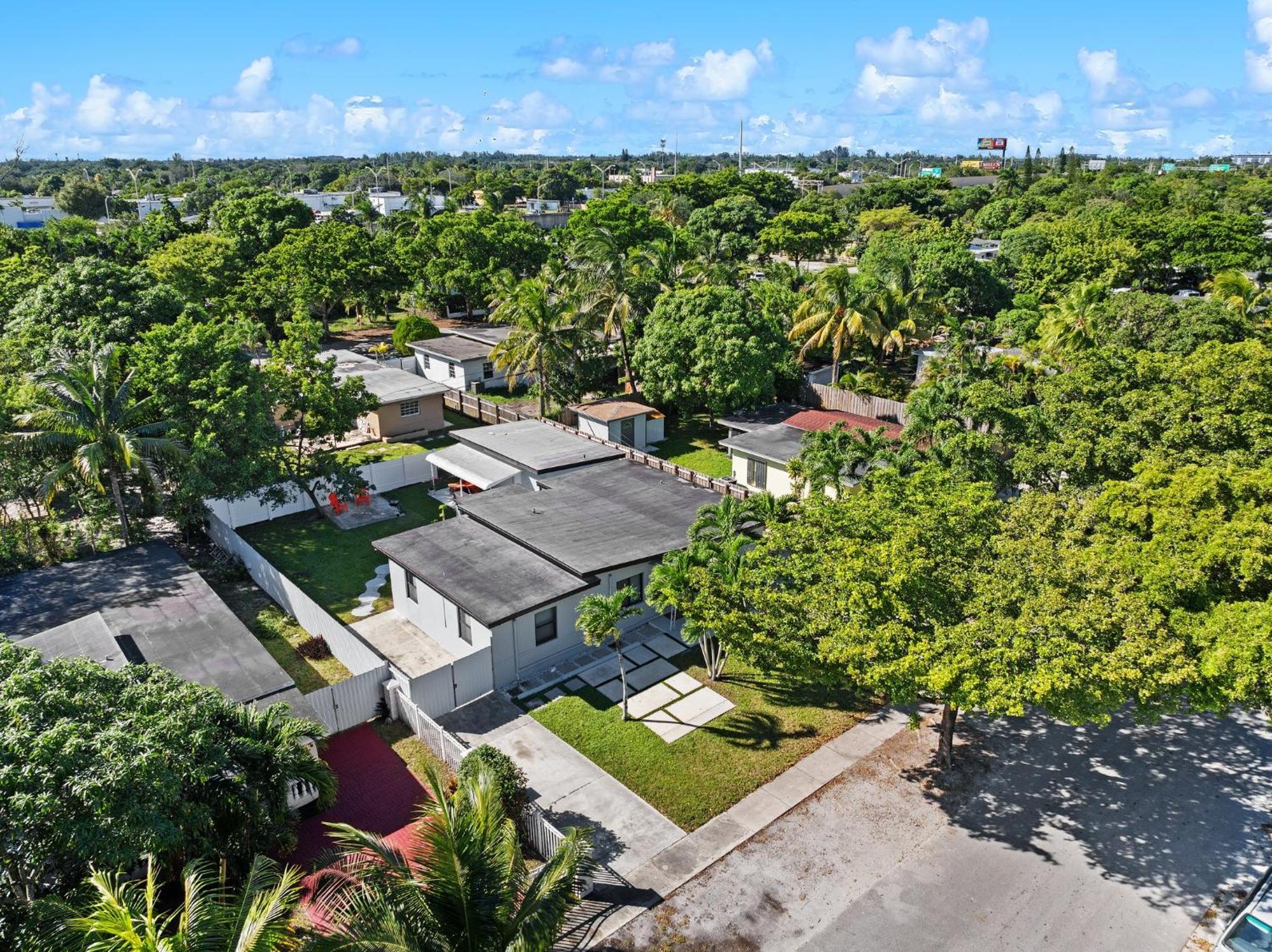 3 Bedroom And 2 Bath North Miami, Florida Exteriér fotografie